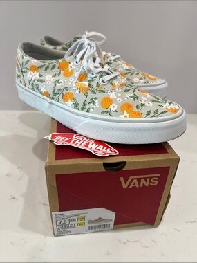 Vans Doheny Citrus Floral Lace Up Sneakers NWT Size 7.5
